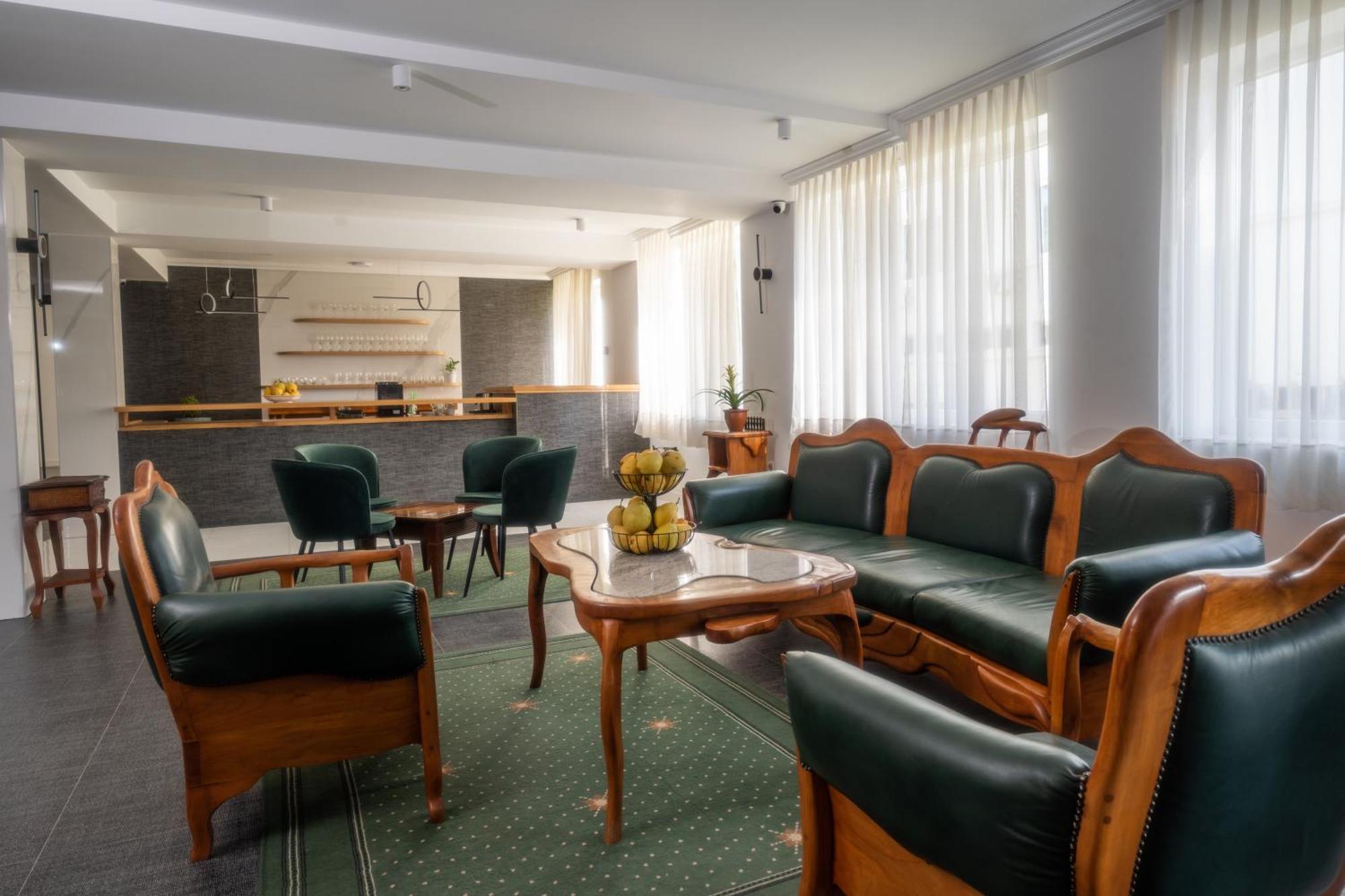 Kula Hotel Mio City מראה חיצוני תמונה