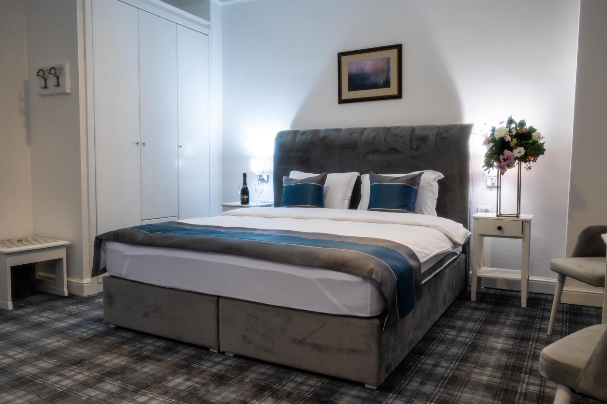 Kula Hotel Mio City מראה חיצוני תמונה