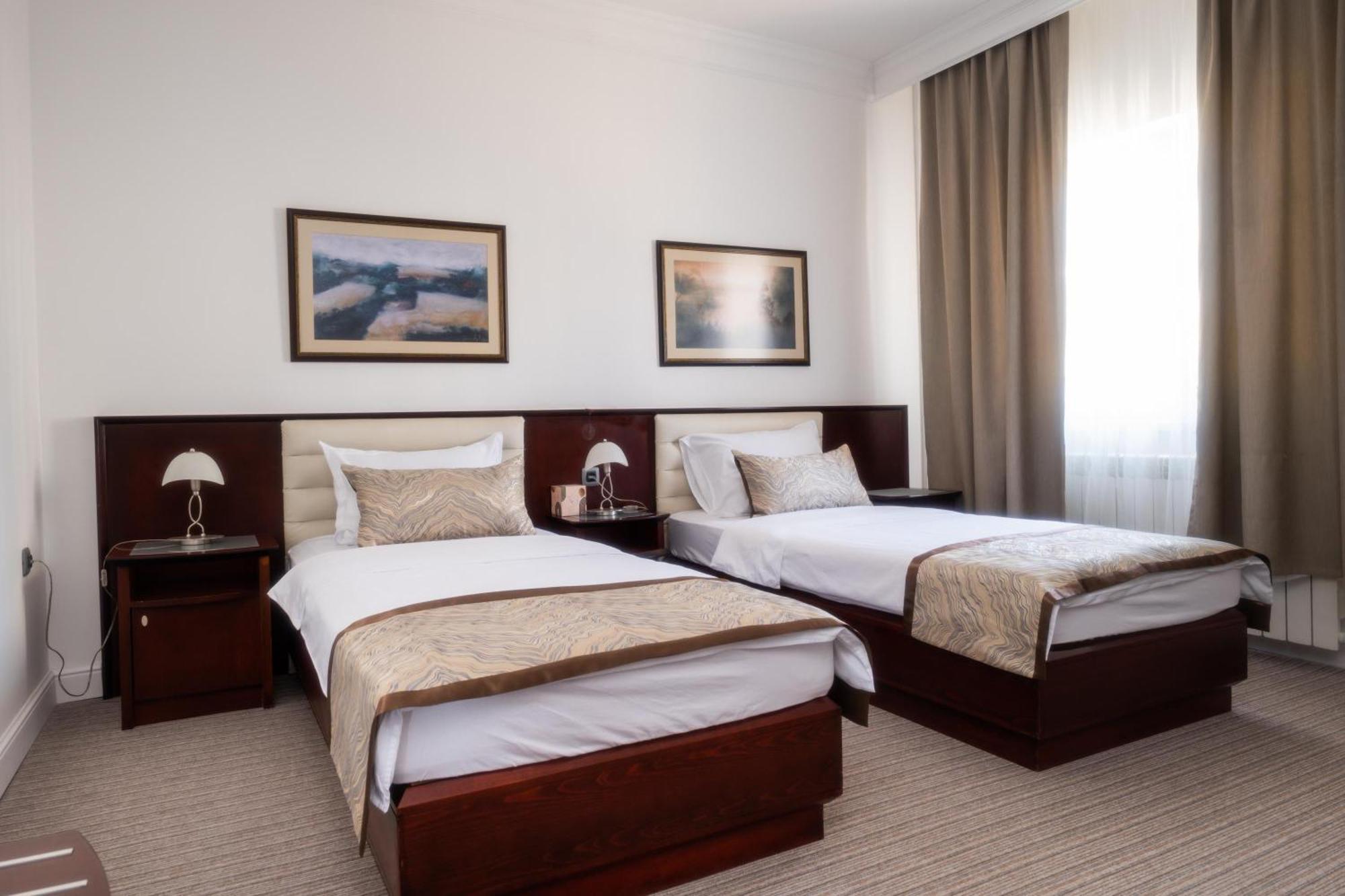 Kula Hotel Mio City מראה חיצוני תמונה