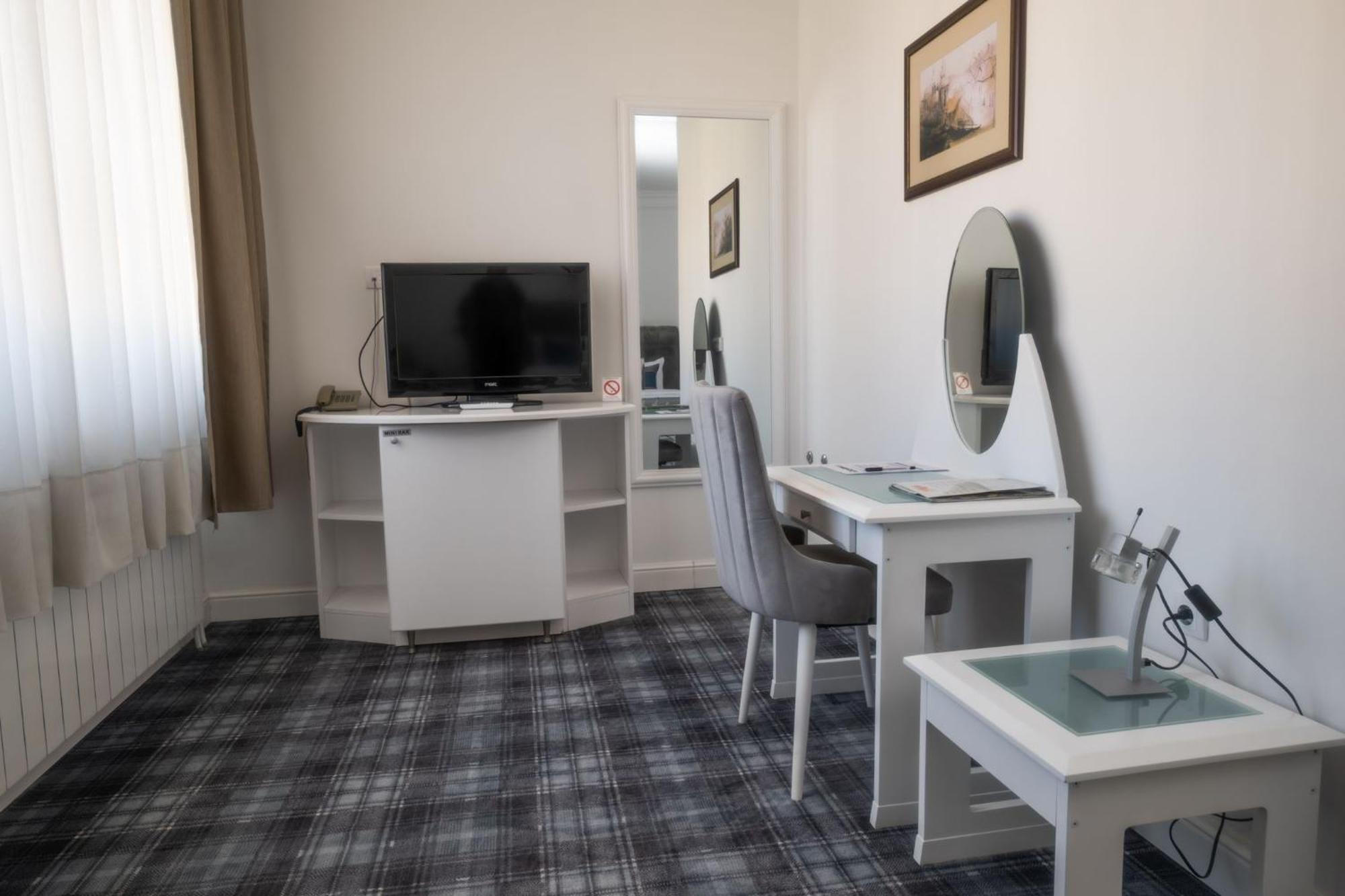 Kula Hotel Mio City מראה חיצוני תמונה