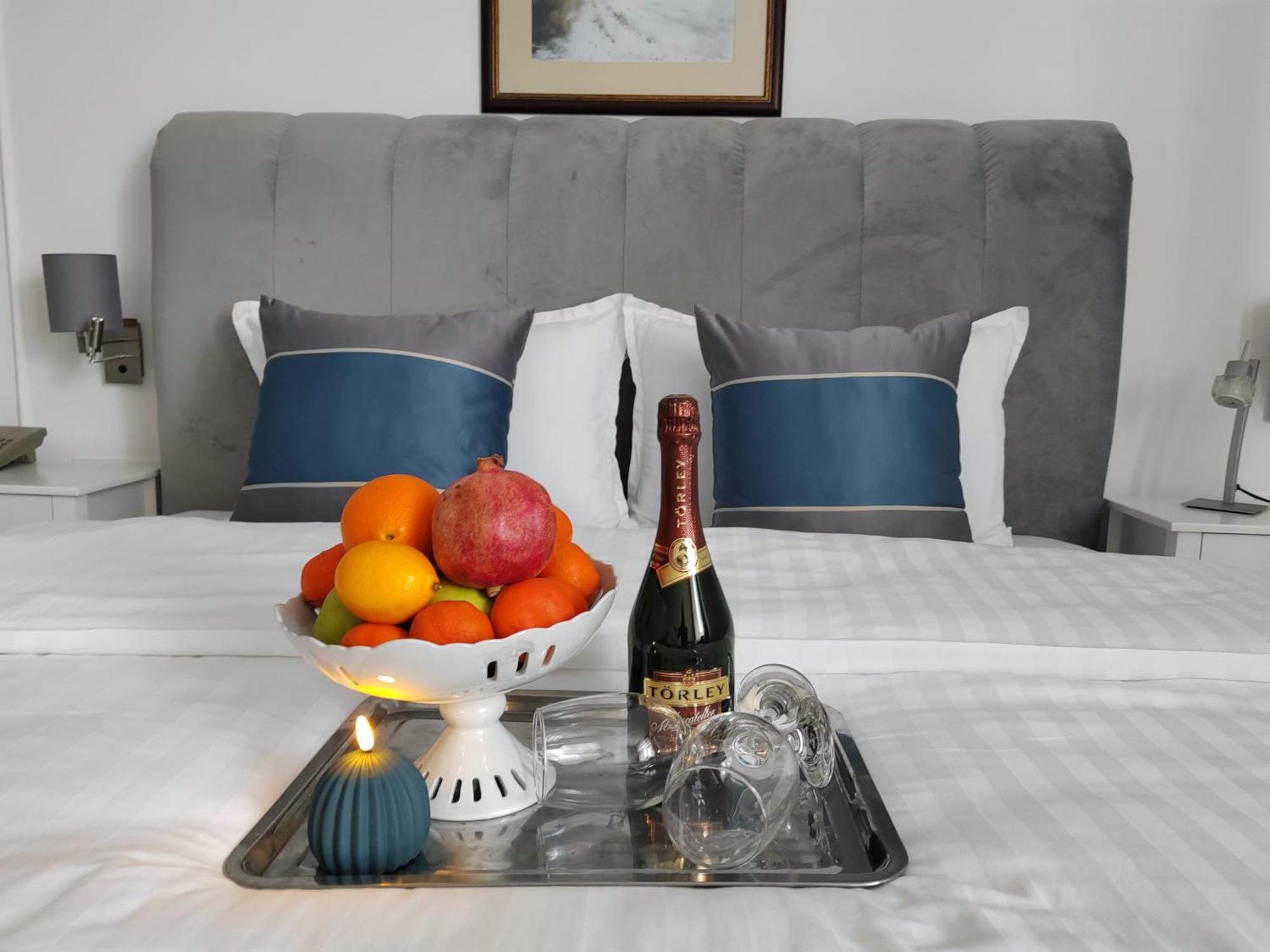 Kula Hotel Mio City מראה חיצוני תמונה
