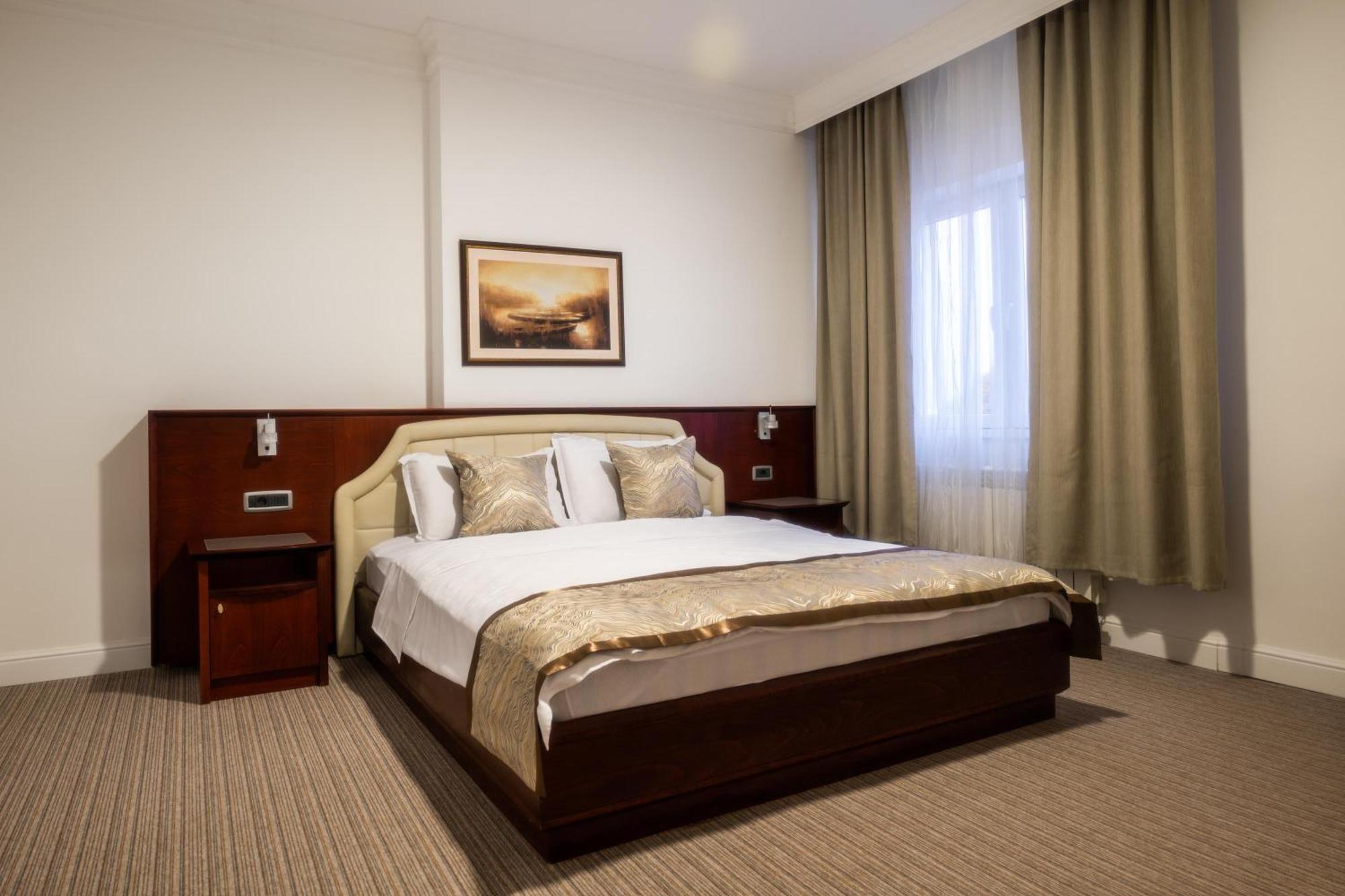 Kula Hotel Mio City מראה חיצוני תמונה